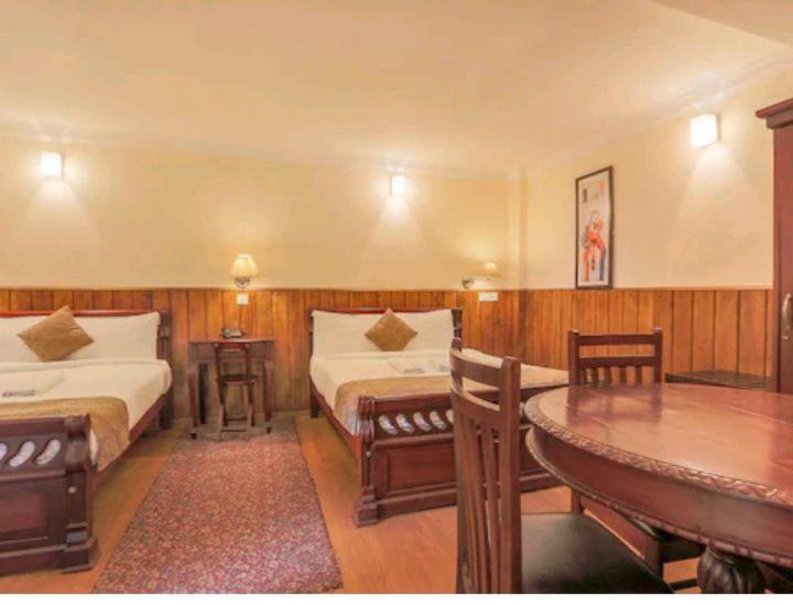 Готель Garden Manor Уті Екстер'єр фото