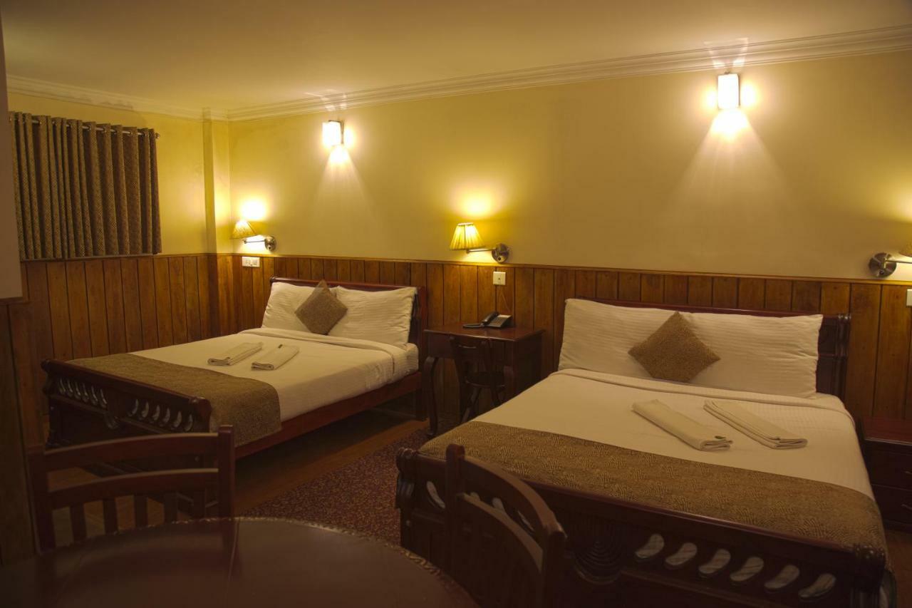 Готель Garden Manor Уті Екстер'єр фото